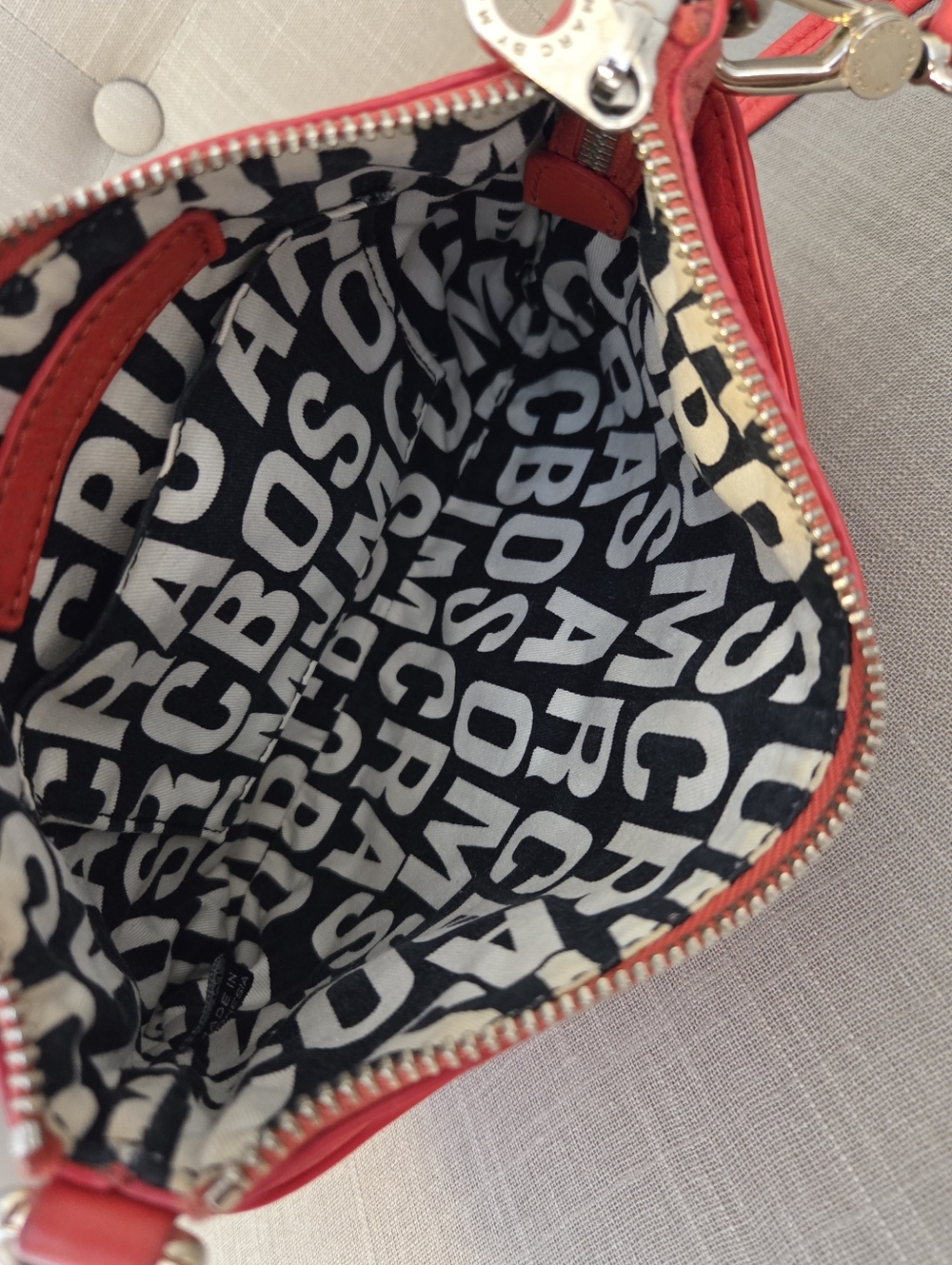 Marc by Marc Jacobs Leather crossbody bag Red. - Picture 6 of 15